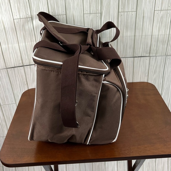 Deluxe 4 Person Picnic Cooler Adventure Tote - Picture 6 of 12